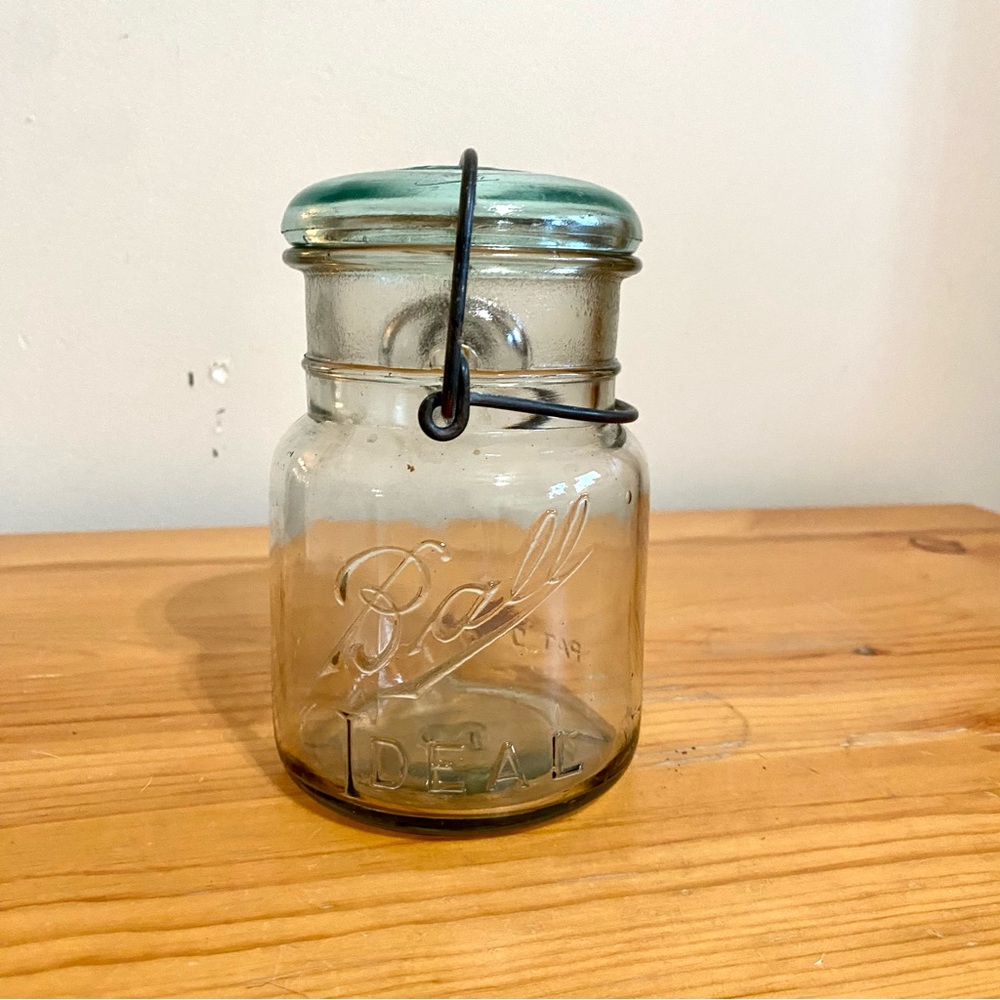 Antique Ball Ideal Mason Jar Lidded with Lid Clear Smoke Glass 1910-1923